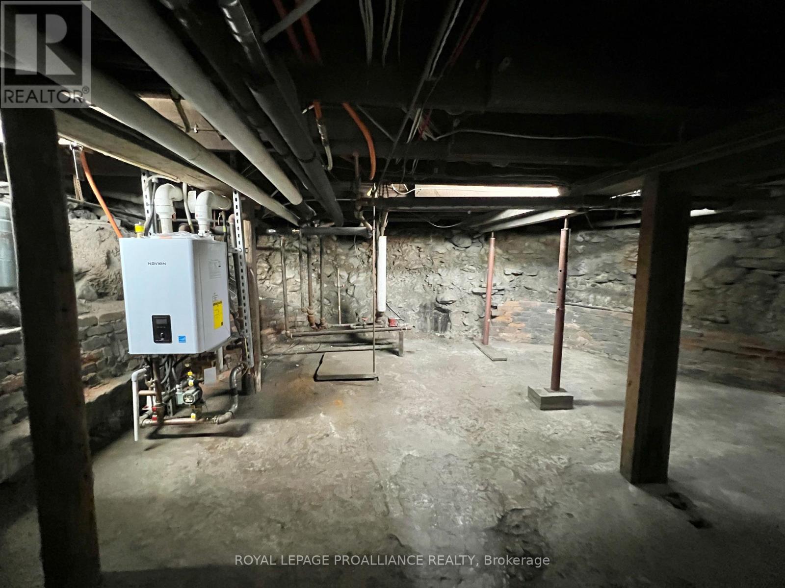 83 Cedar Street, Belleville, Ontario  K8P 3M3 - Photo 30 - X12850808