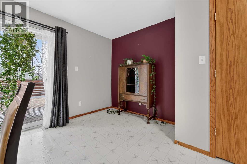 95 Stoney Crescent W, Lethbridge, Alberta  T1K 7B2 - Photo 13 - A2289473