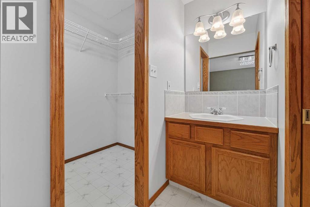 95 Stoney Crescent W, Lethbridge, Alberta  T1K 7B2 - Photo 21 - A2289473