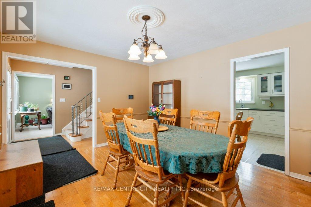 6579 Bostwick Road, Central Elgin, Ontario  N0L 2L0 - Photo 3 - X12850732