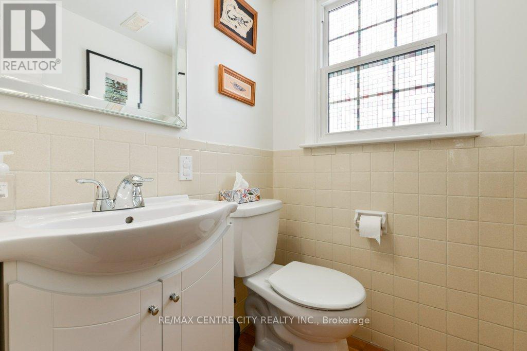 6579 Bostwick Road, Central Elgin, Ontario  N0L 2L0 - Photo 8 - X12850732