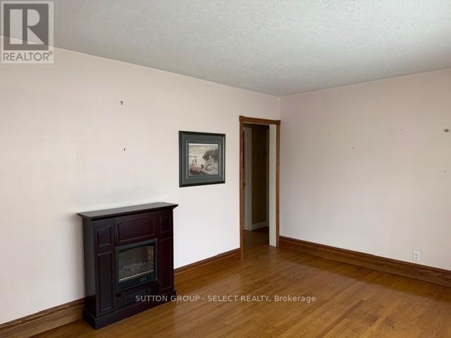 1891 Herbert Ave Avenue, London East, Ontario  N5V 2C6 - Photo 4 - X12850850