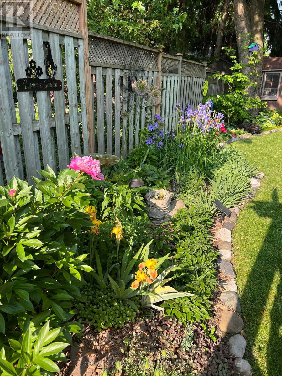 11 Greenbrier Crescent, London South, Ontario  N6J 3X6 - Photo 31 - X12850924