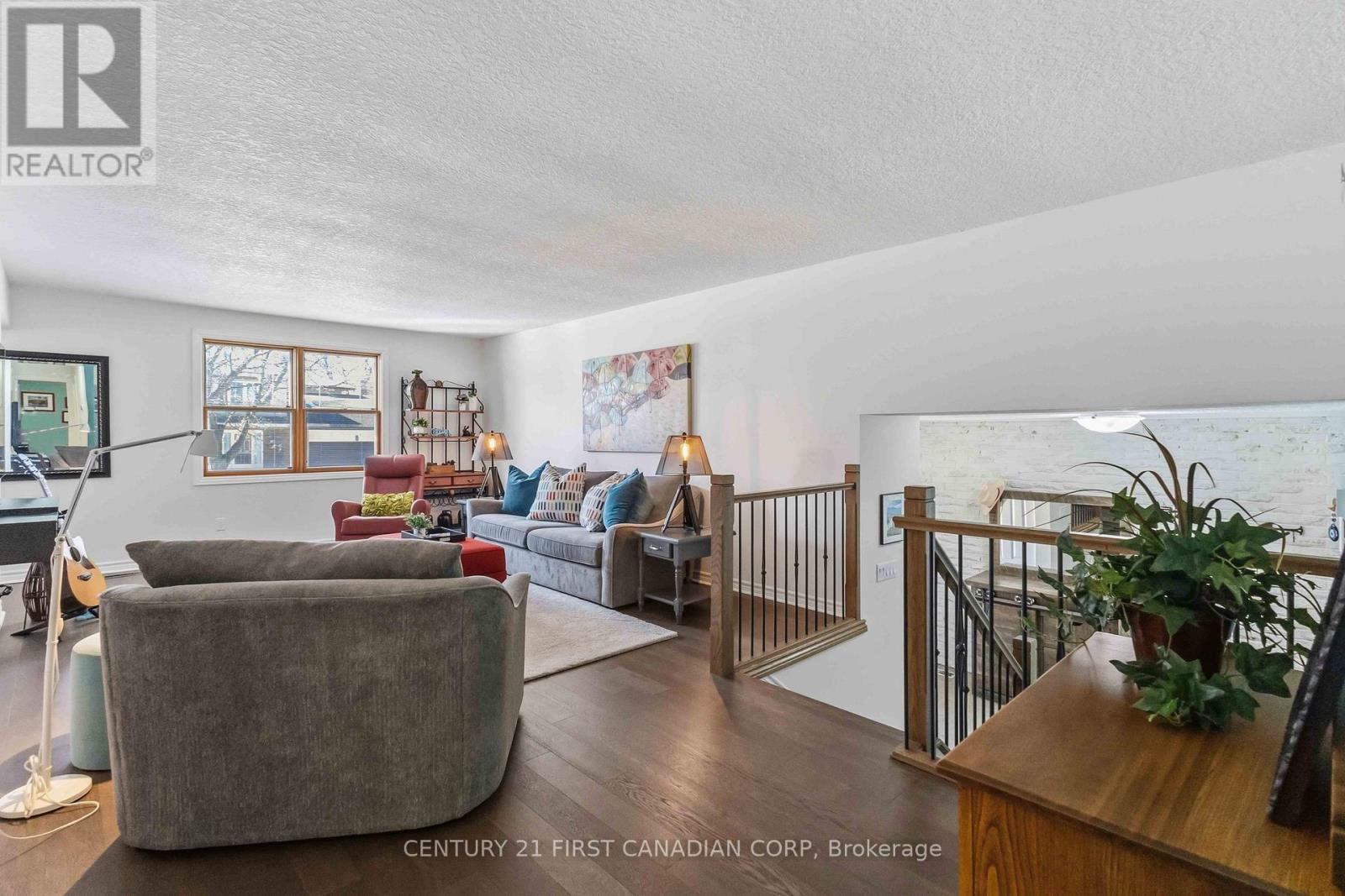 11 Greenbrier Crescent, London South, Ontario  N6J 3X6 - Photo 6 - X12850924