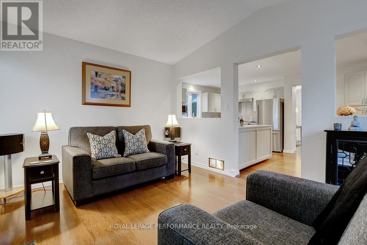 32 Parklands Avenue, Russell, Ontario  K4R 1A2 - Photo 25 - X12850746