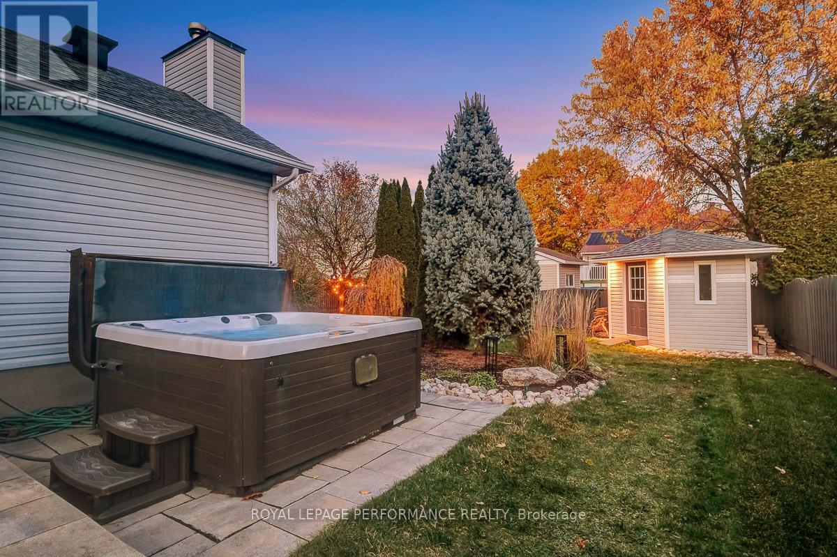 32 Parklands Avenue, Russell, Ontario  K4R 1A2 - Photo 46 - X12850746