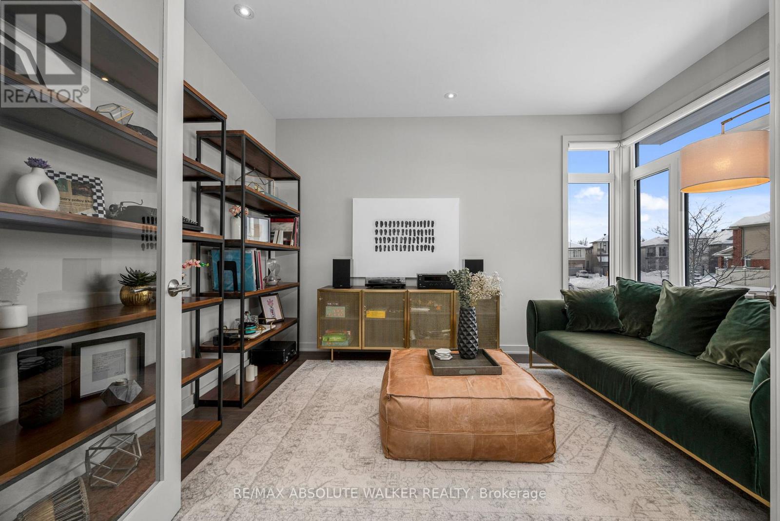 149 Stonemeadow Drive, Ottawa, Ontario  K2M 0G9 - Photo 5 - X12850826