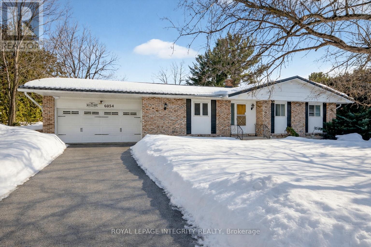 6054 FERNBANK ROAD, Ottawa, Ontario