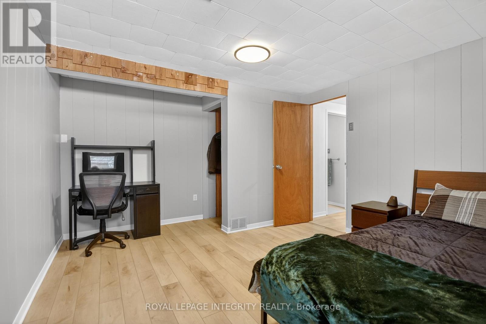 6054 Fernbank Road, Ottawa, Ontario  K2S 1B6 - Photo 23 - X12850878