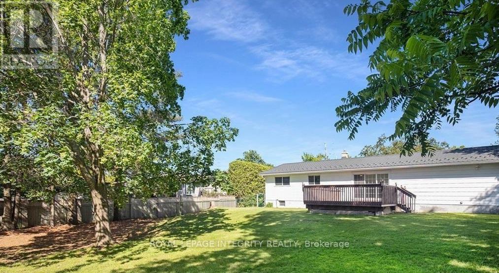 6054 Fernbank Road, Ottawa, Ontario  K2S 1B6 - Photo 29 - X12850878