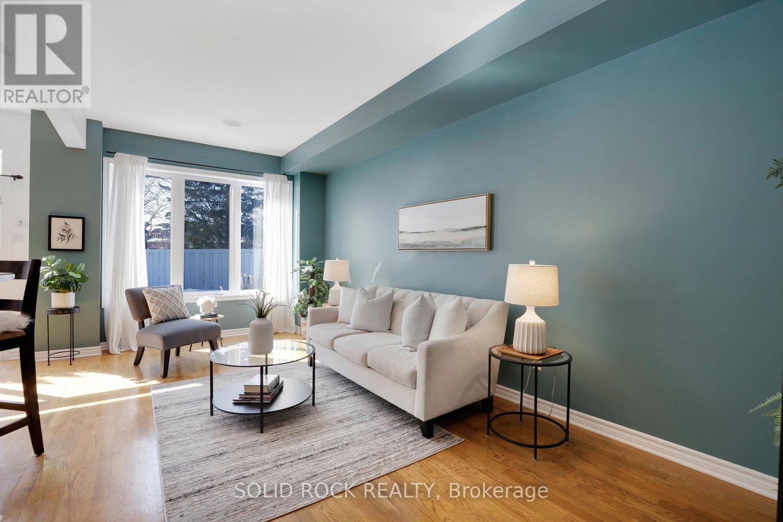 62 Evelyn Powers Private N, Ottawa, Ontario  K2S 0E1 - Photo 12 - X12850894