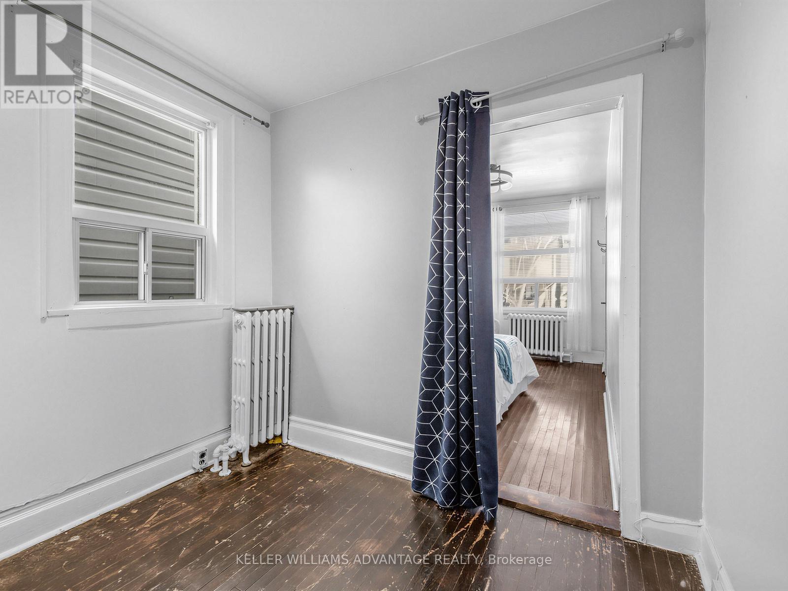 12 Hastings Avenue, Toronto, Ontario  M4L 2L2 - Photo 16 - E12847588