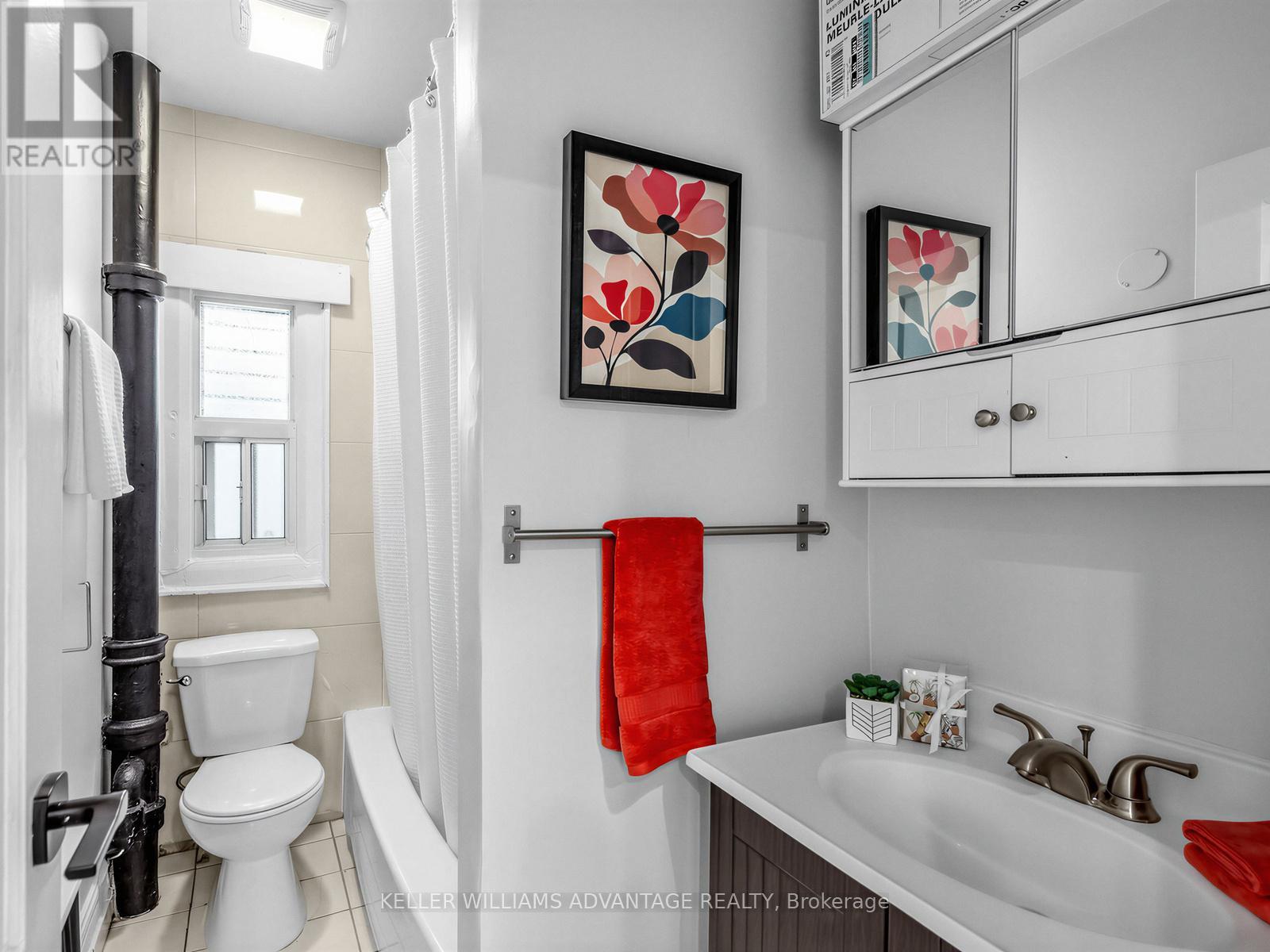 12 Hastings Avenue, Toronto, Ontario  M4L 2L2 - Photo 18 - E12847588