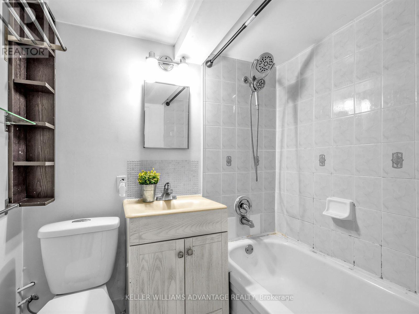 12 Hastings Avenue, Toronto, Ontario  M4L 2L2 - Photo 26 - E12847588