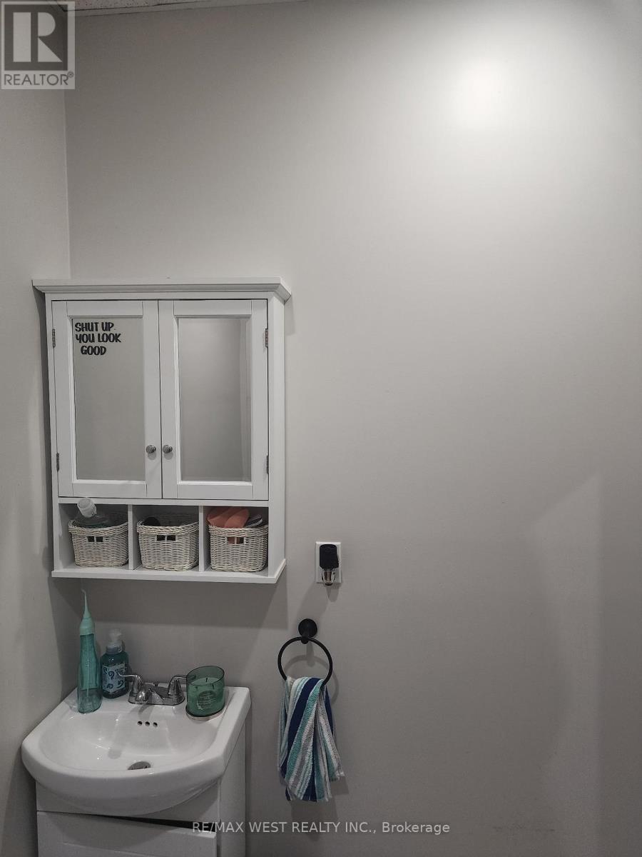 11 - 425 Jane Street, Toronto, Ontario  M6S 3Z7 - Photo 7 - W12844676