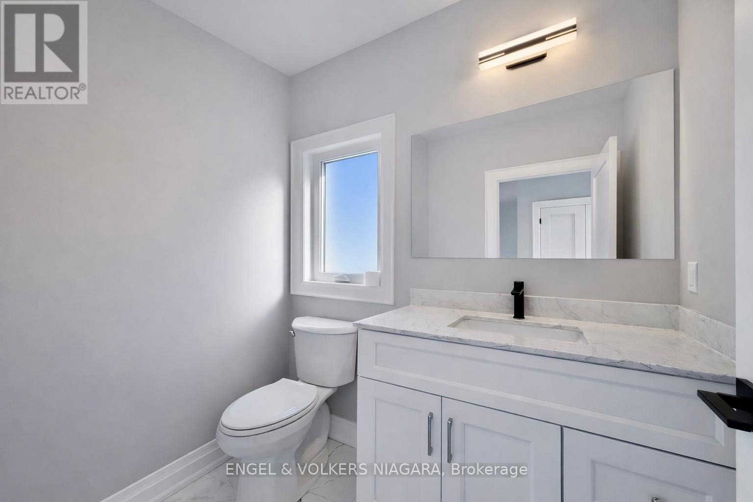 25 Elvira Way, Thorold (Rolling Meadows), Ontario  L2V 0M7 - Photo 19 - X12850820