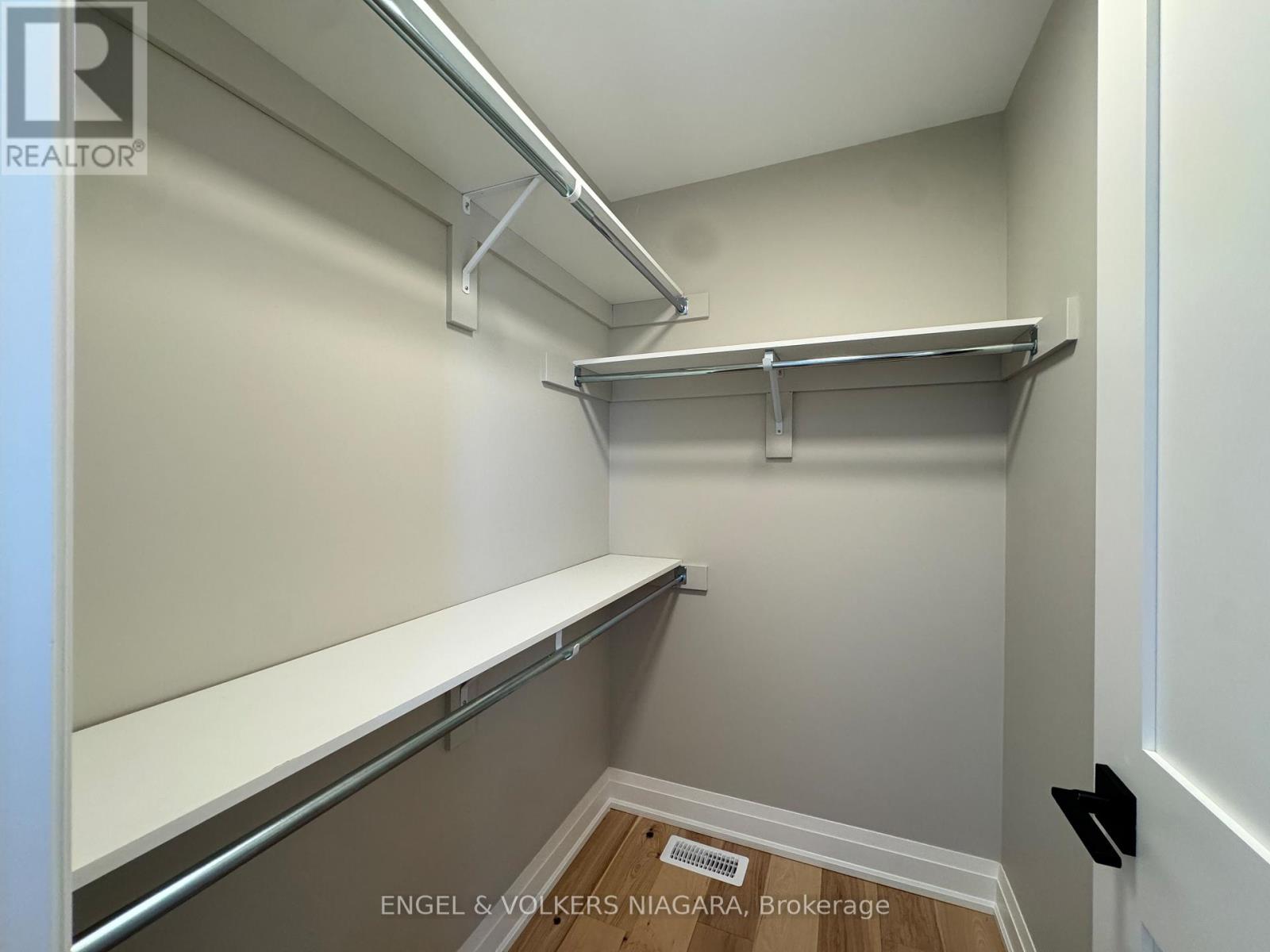 25 Elvira Way, Thorold (Rolling Meadows), Ontario  L2V 0M7 - Photo 25 - X12850820