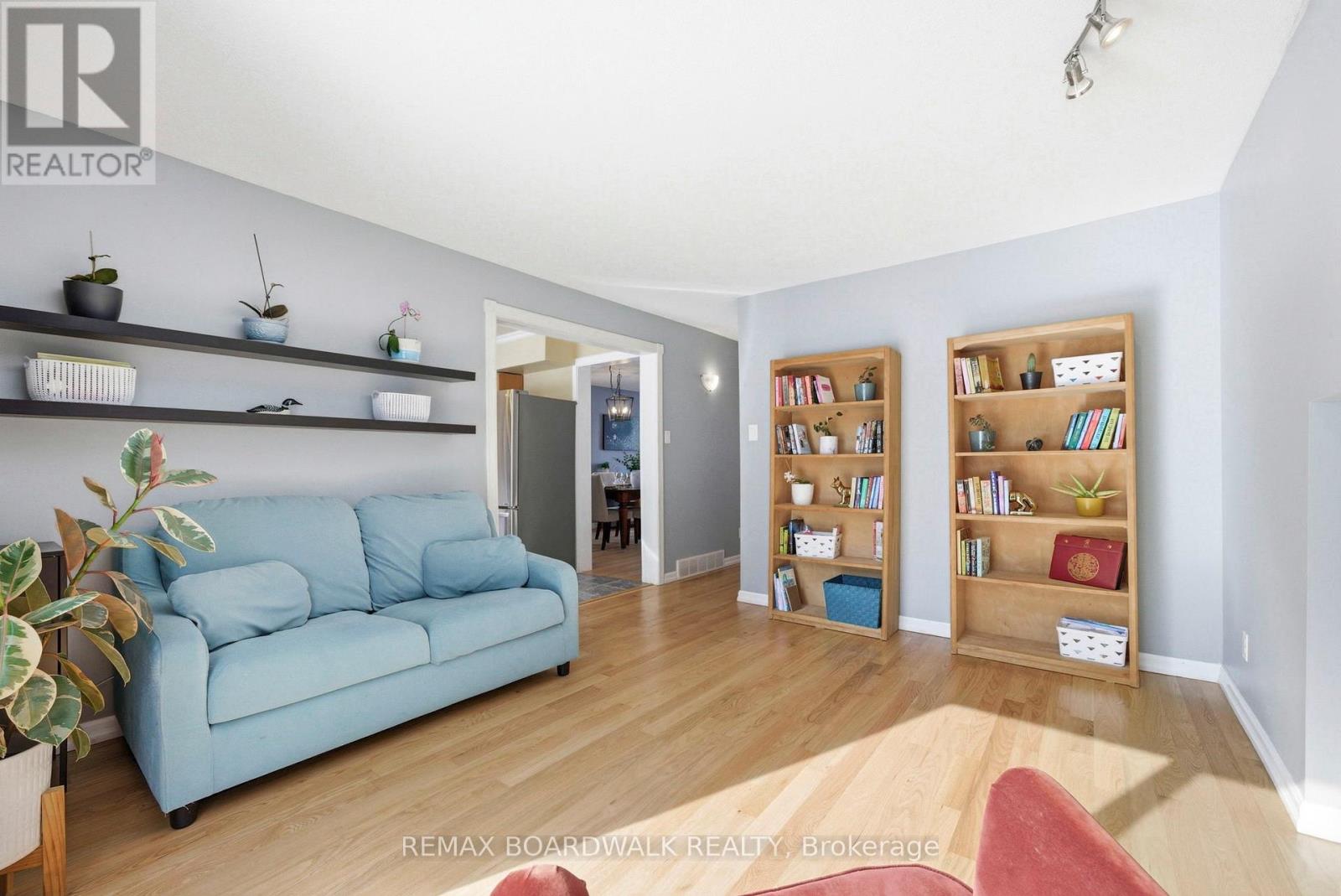 49 Liston Crescent, Ottawa, Ontario  K2L 2W3 - Photo 17 - X12850898