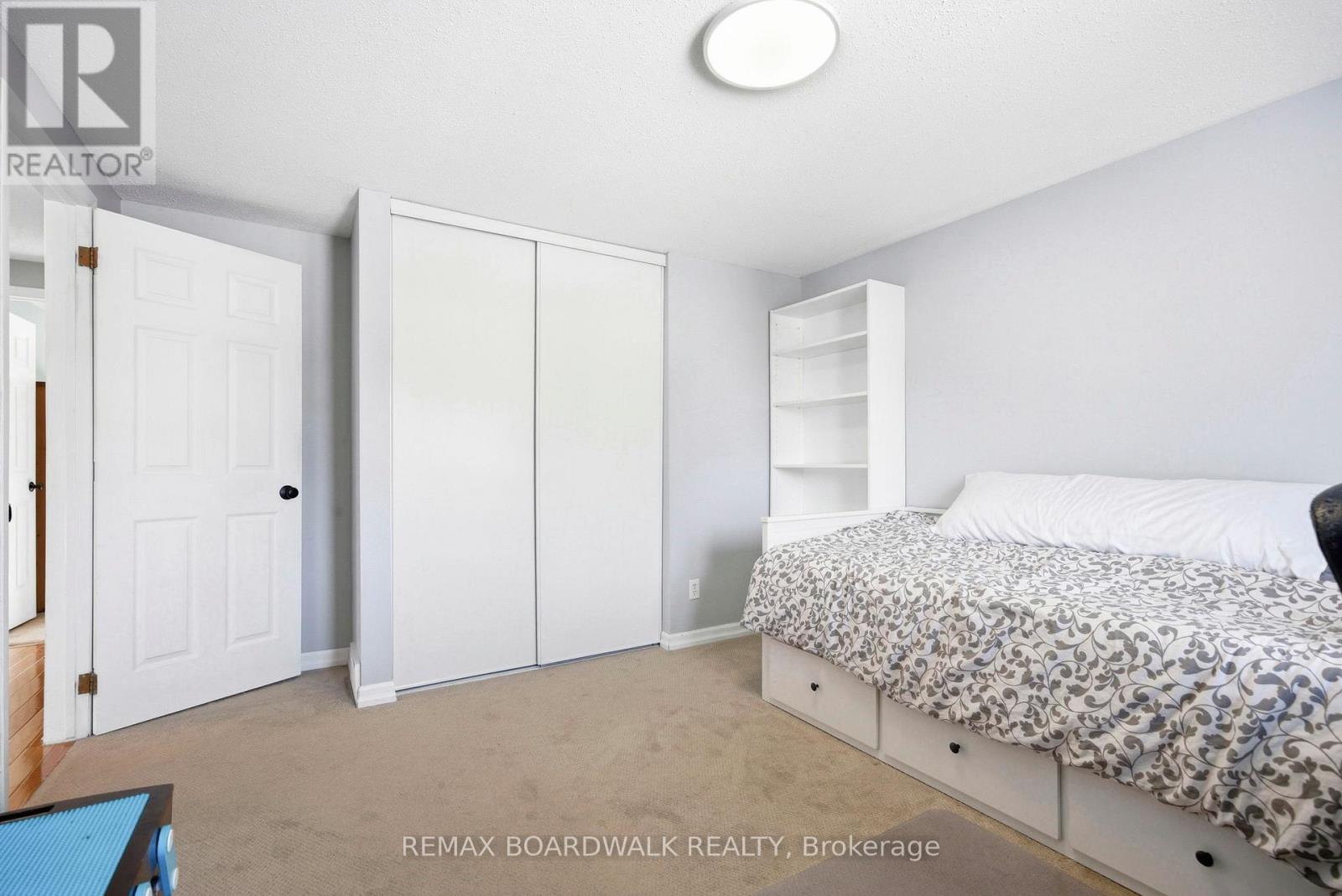 49 Liston Crescent, Ottawa, Ontario  K2L 2W3 - Photo 26 - X12850898