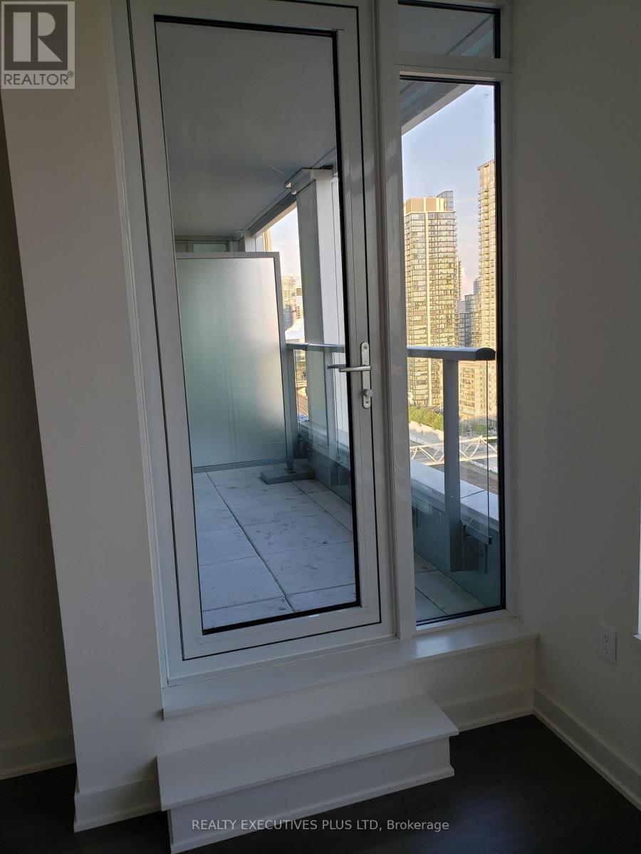 1704e - 576 Front Street W, Toronto, Ontario  M5V 1C1 - Photo 7 - C12850814