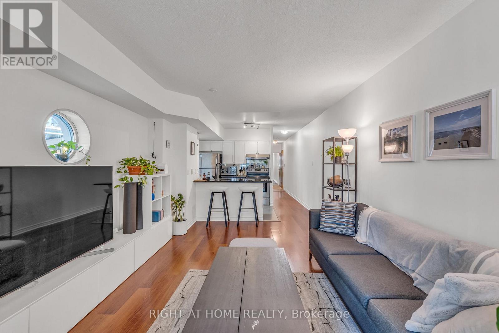 202 - 600 Queens Quay W, Toronto, Ontario  M5V 3M3 - Photo 13 - C12850910