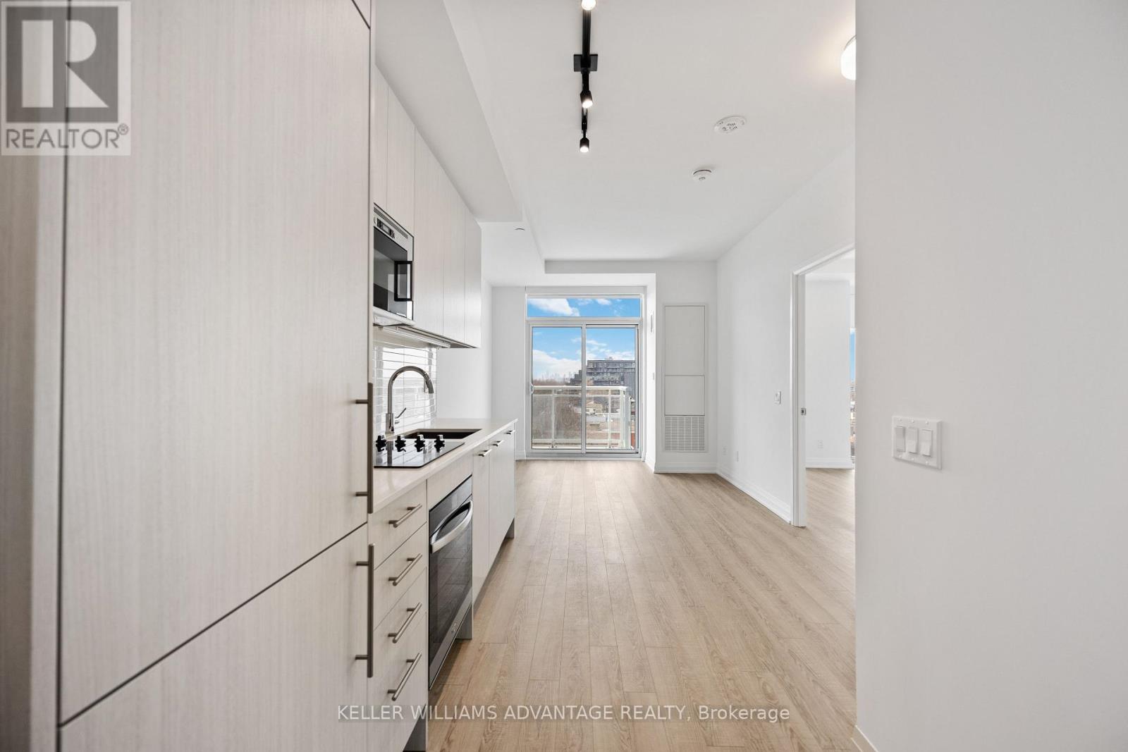 602 - 286 Main Street, Toronto, Ontario  M4C 4X4 - Photo 1 - E12850754