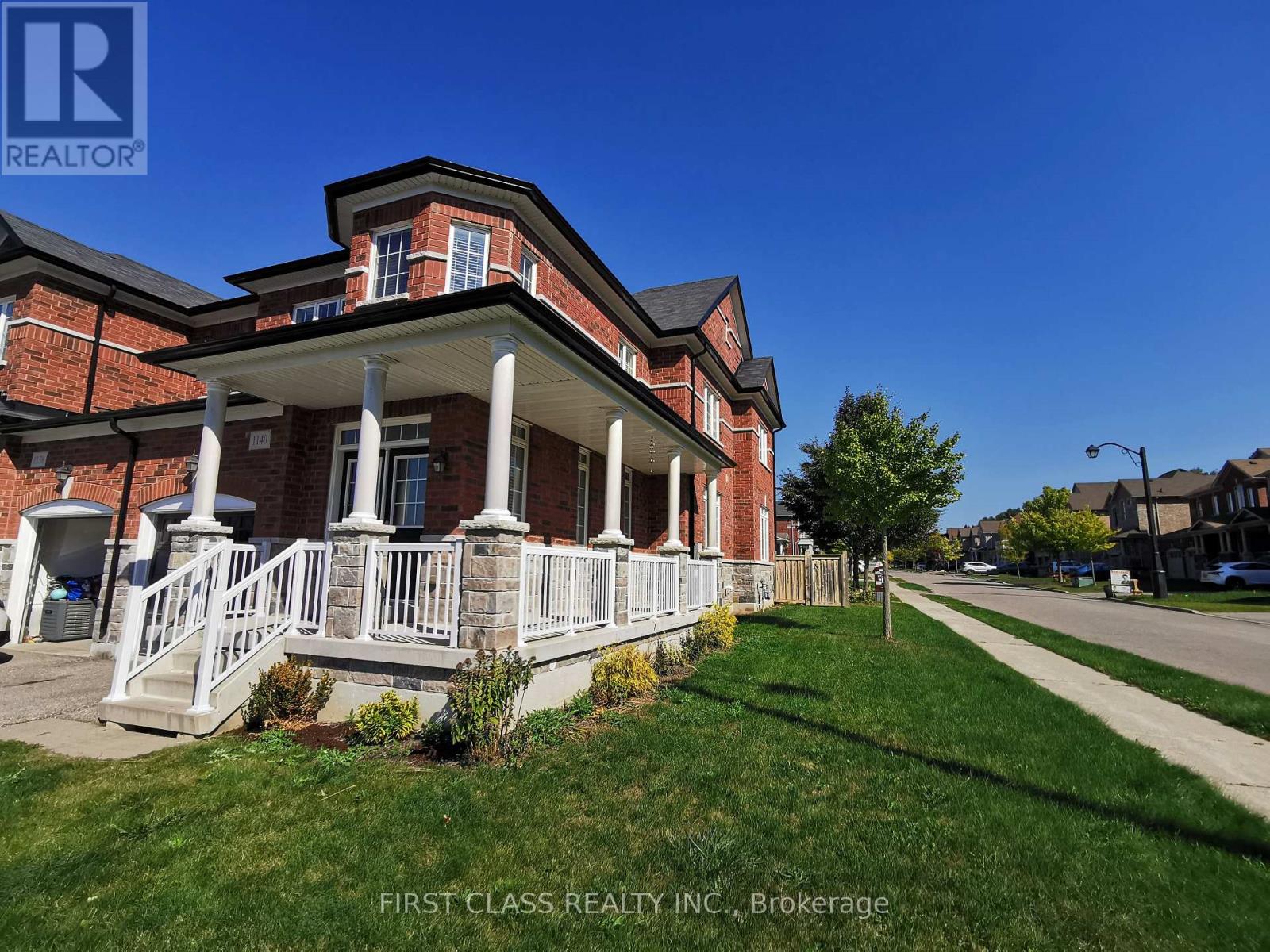 1140 Stuffles Crescent, Newmarket, Ontario  L3X 3H9 - Photo 2 - N12850710