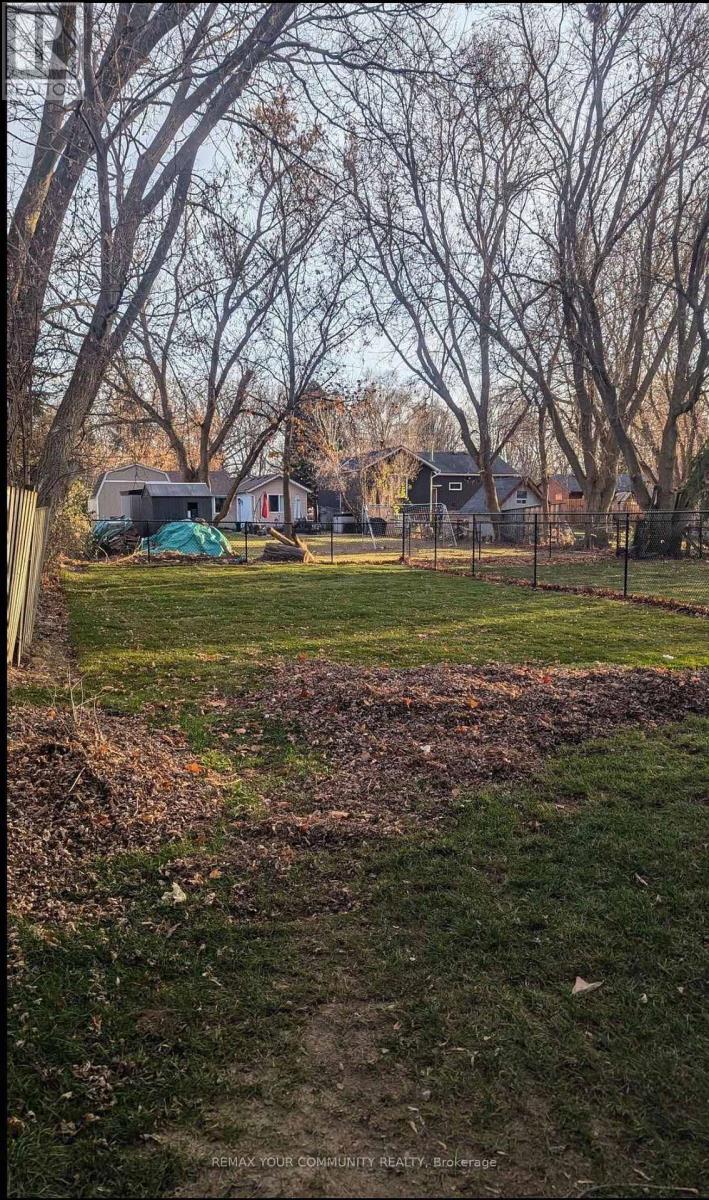 Main - 9a Biscayne Boulevard, Georgina, Ontario  L4P 2R4 - Photo 3 - N12850790