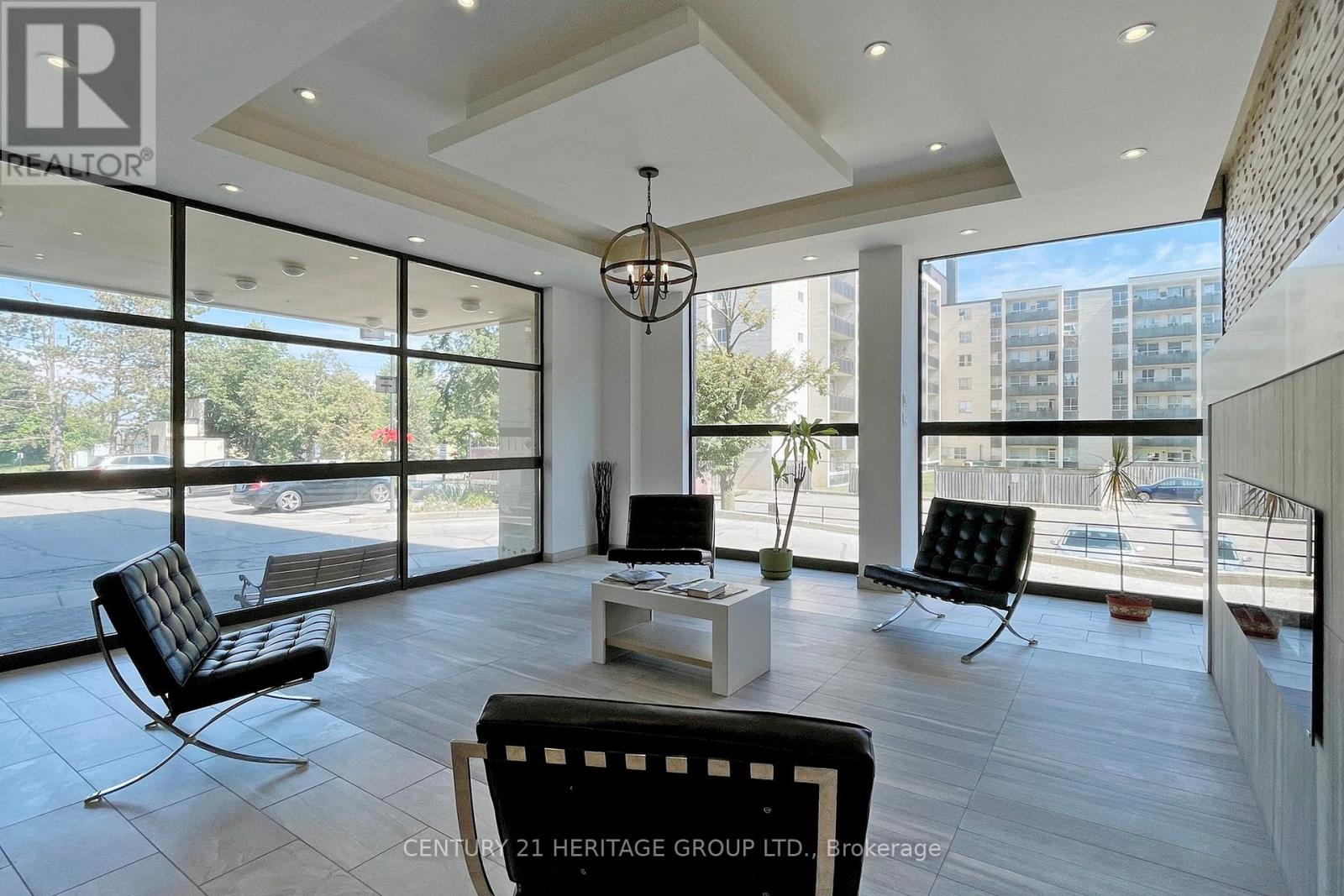 609 - 180 Dudley Avenue, Markham, Ontario  L3T 4X3 - Photo 2 - N12850822