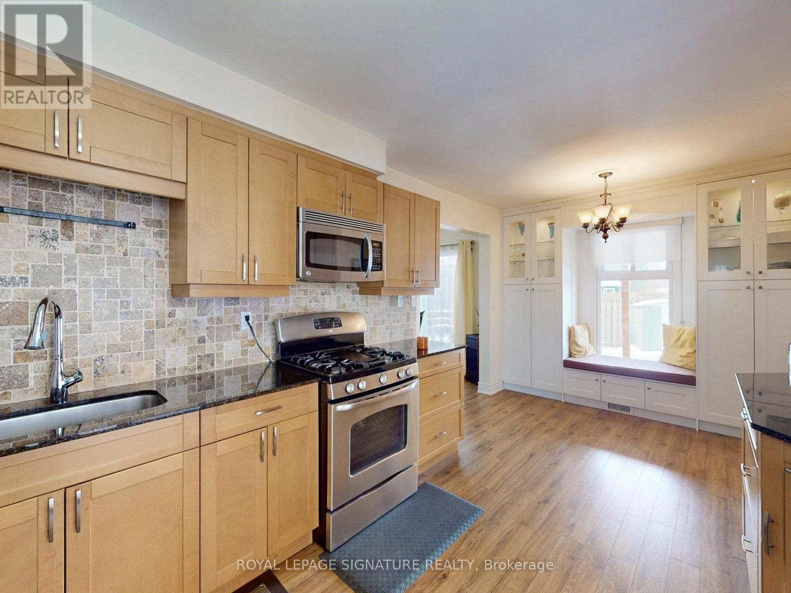 4 Fieldview Crescent, Markham (Milliken Mills West), Ontario  L3R 3H7 - Photo 12 - N12850900