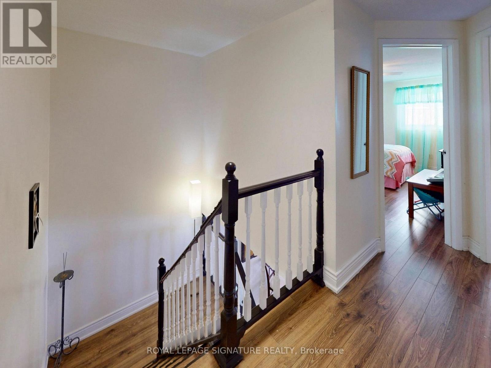 4 Fieldview Crescent, Markham (Milliken Mills West), Ontario  L3R 3H7 - Photo 22 - N12850900