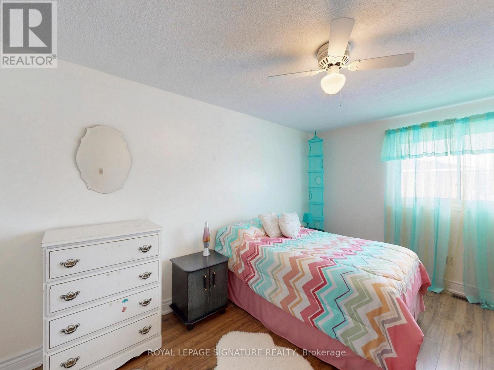 4 Fieldview Crescent, Markham (Milliken Mills West), Ontario  L3R 3H7 - Photo 26 - N12850900