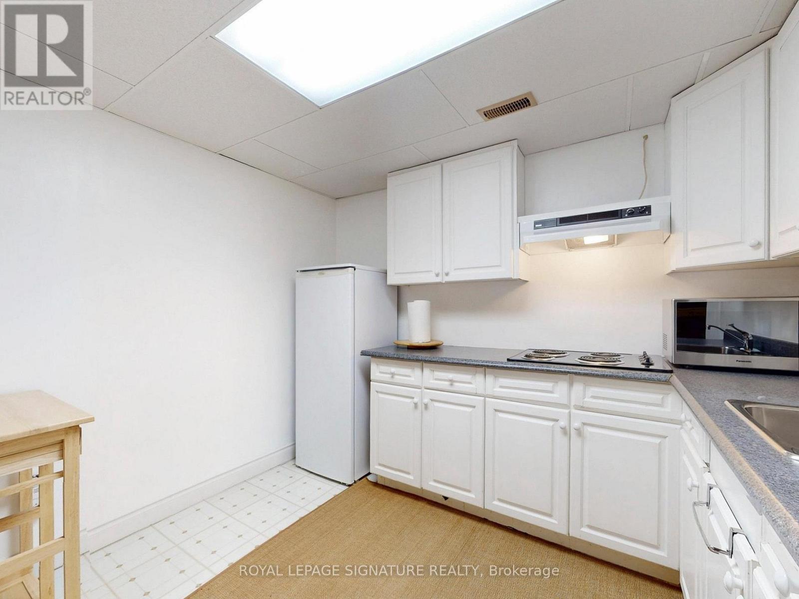 4 Fieldview Crescent, Markham (Milliken Mills West), Ontario  L3R 3H7 - Photo 34 - N12850900