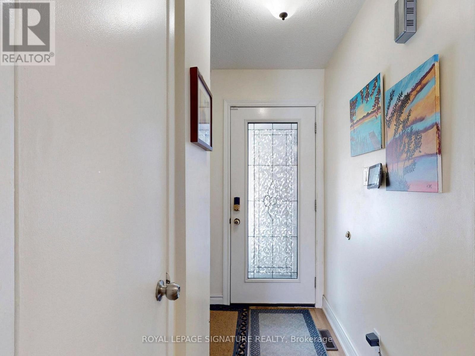 4 Fieldview Crescent, Markham (Milliken Mills West), Ontario  L3R 3H7 - Photo 4 - N12850900