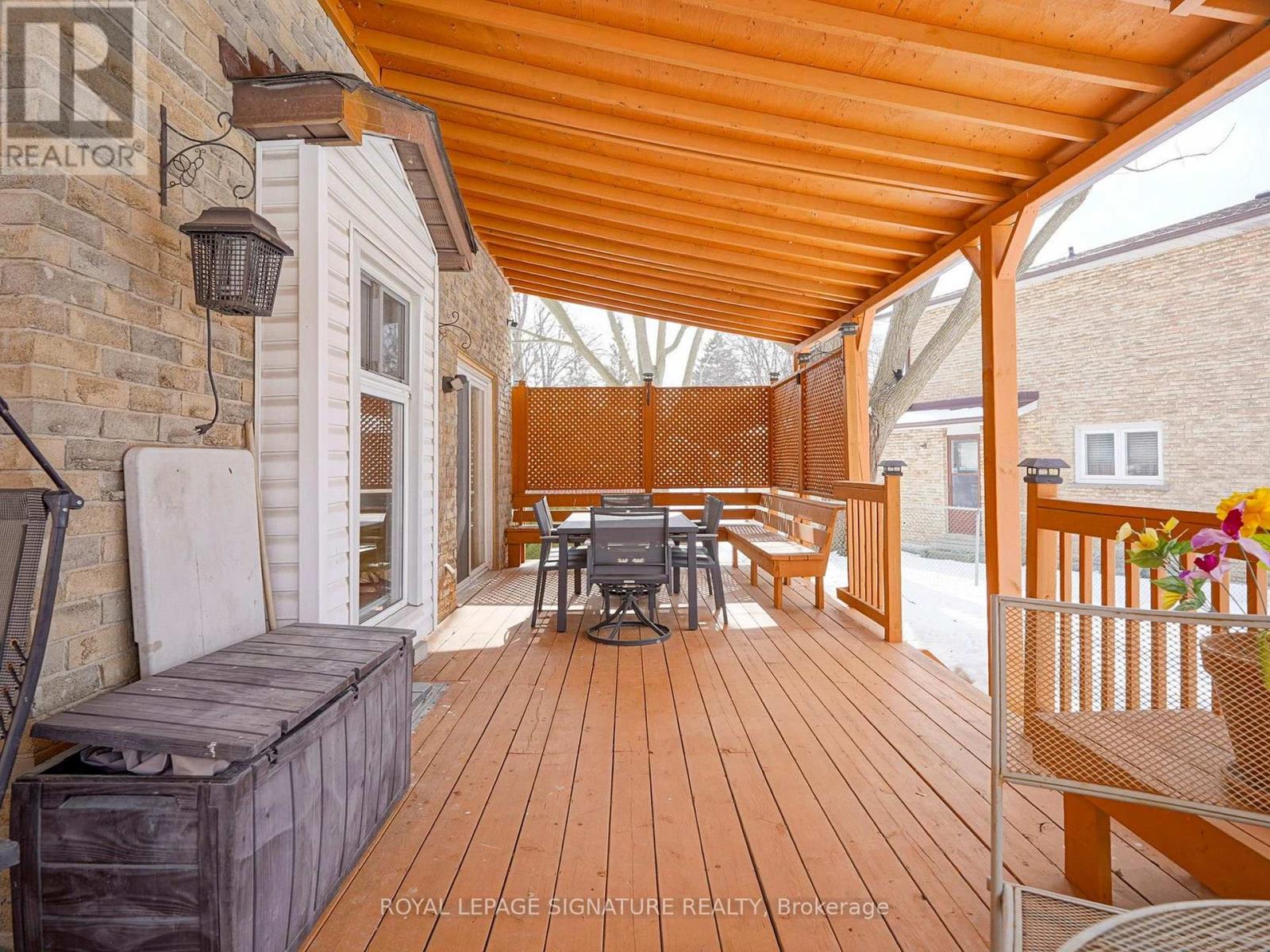 4 Fieldview Crescent, Markham (Milliken Mills West), Ontario  L3R 3H7 - Photo 40 - N12850900