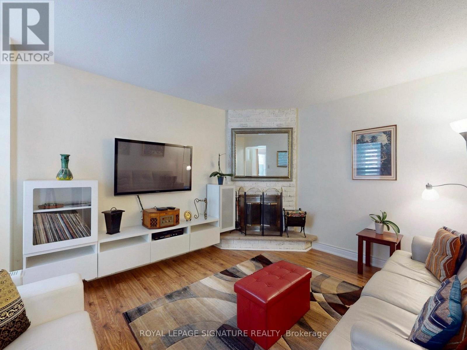 4 Fieldview Crescent, Markham (Milliken Mills West), Ontario  L3R 3H7 - Photo 8 - N12850900