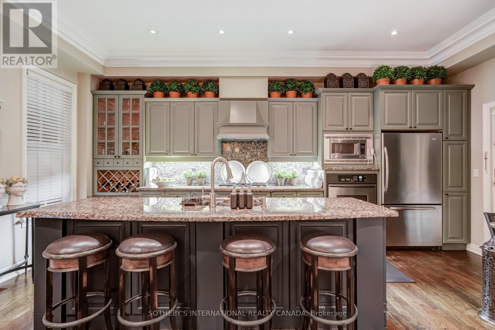 74 Aberdeen Avenue, Toronto, Ontario  M4X 1A2 - Photo 4 - C12844944