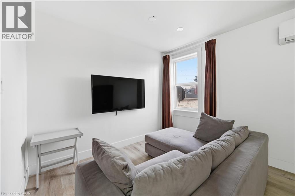 13 Westinghouse Avenue Unit# 6, Hamilton, Ontario  L8L 6E4 - Photo 4 - 40810055