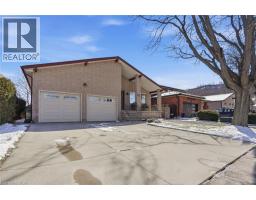 72 OAKRIDGE Drive, Stoney Creek, Ontario