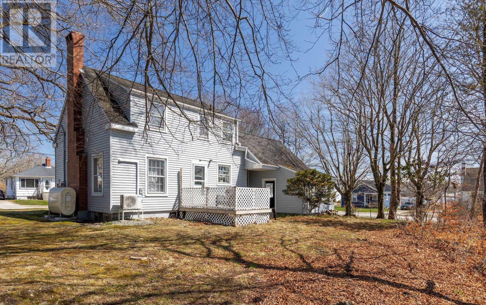 91 Cliff Street, Yarmouth, Nova Scotia  B5A 3J7 - Photo 24 - 202527103