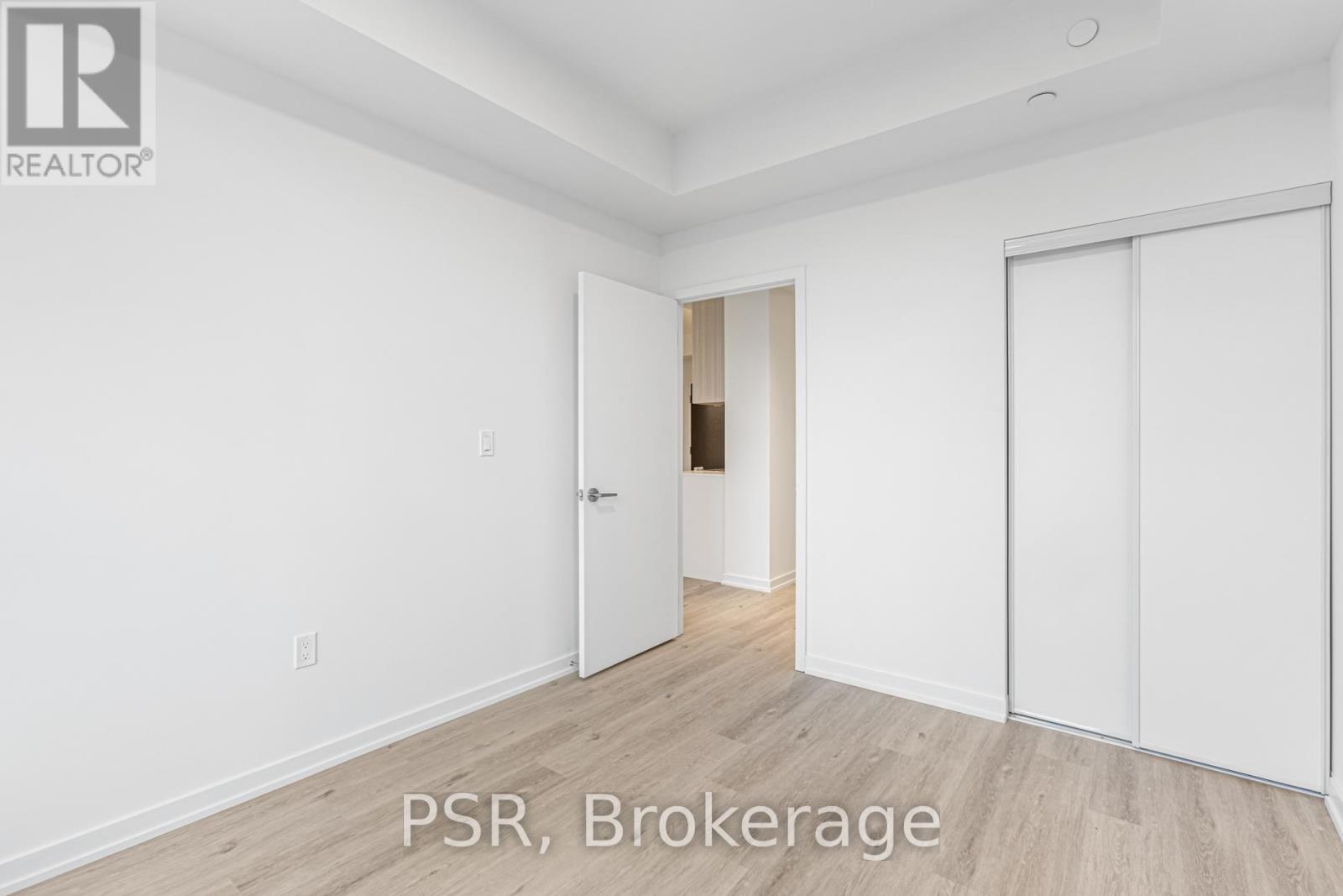 714 - 4365 Bloor Street W, Toronto, Ontario  M9C 1R3 - Photo 11 - W12850778