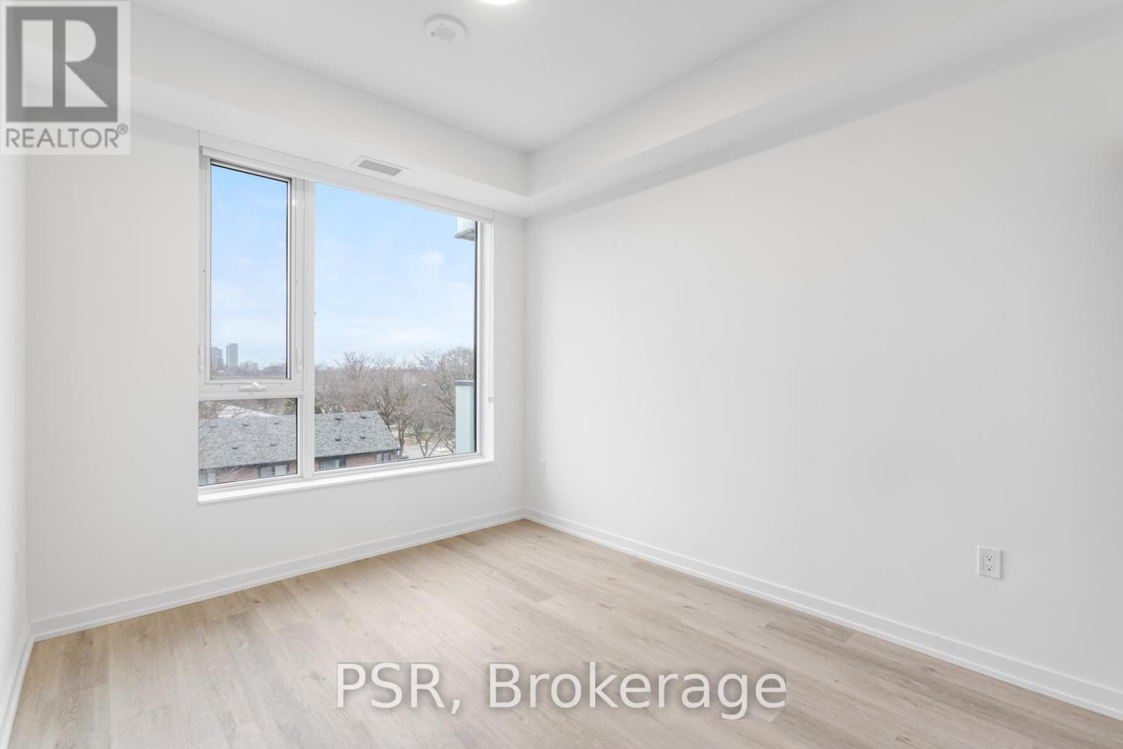 714 - 4365 Bloor Street W, Toronto, Ontario  M9C 1R3 - Photo 5 - W12850778