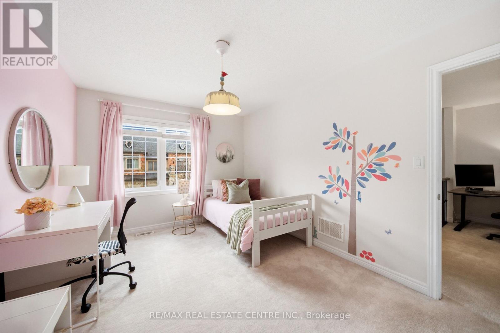 2466 Village Common, Oakville, Ontario  L6M 0S2 - Photo 40 - W12850788