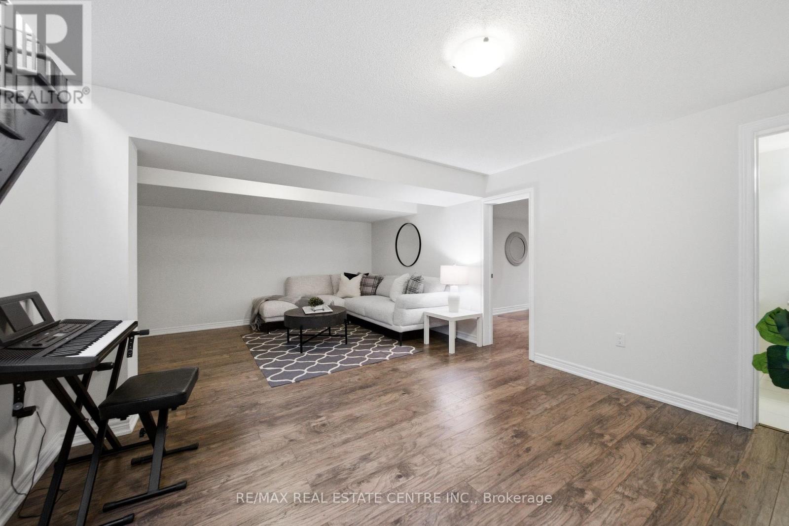 2466 Village Common, Oakville, Ontario  L6M 0S2 - Photo 42 - W12850788