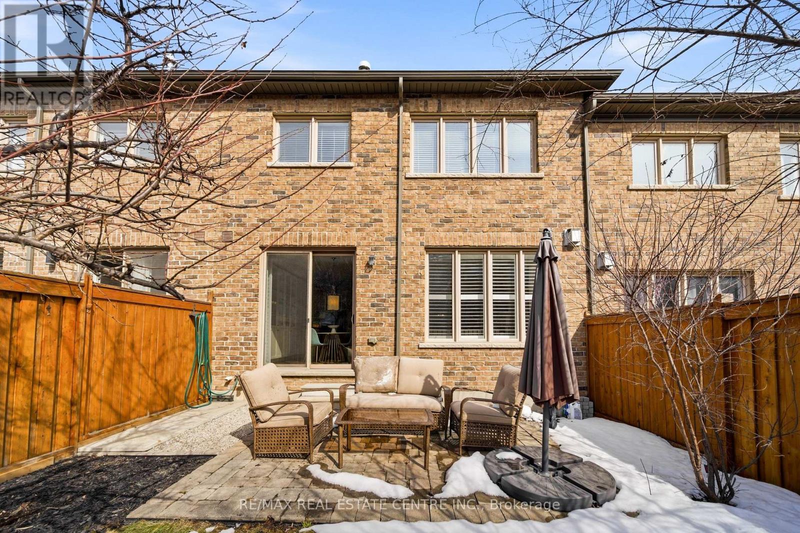 2466 Village Common, Oakville, Ontario  L6M 0S2 - Photo 49 - W12850788