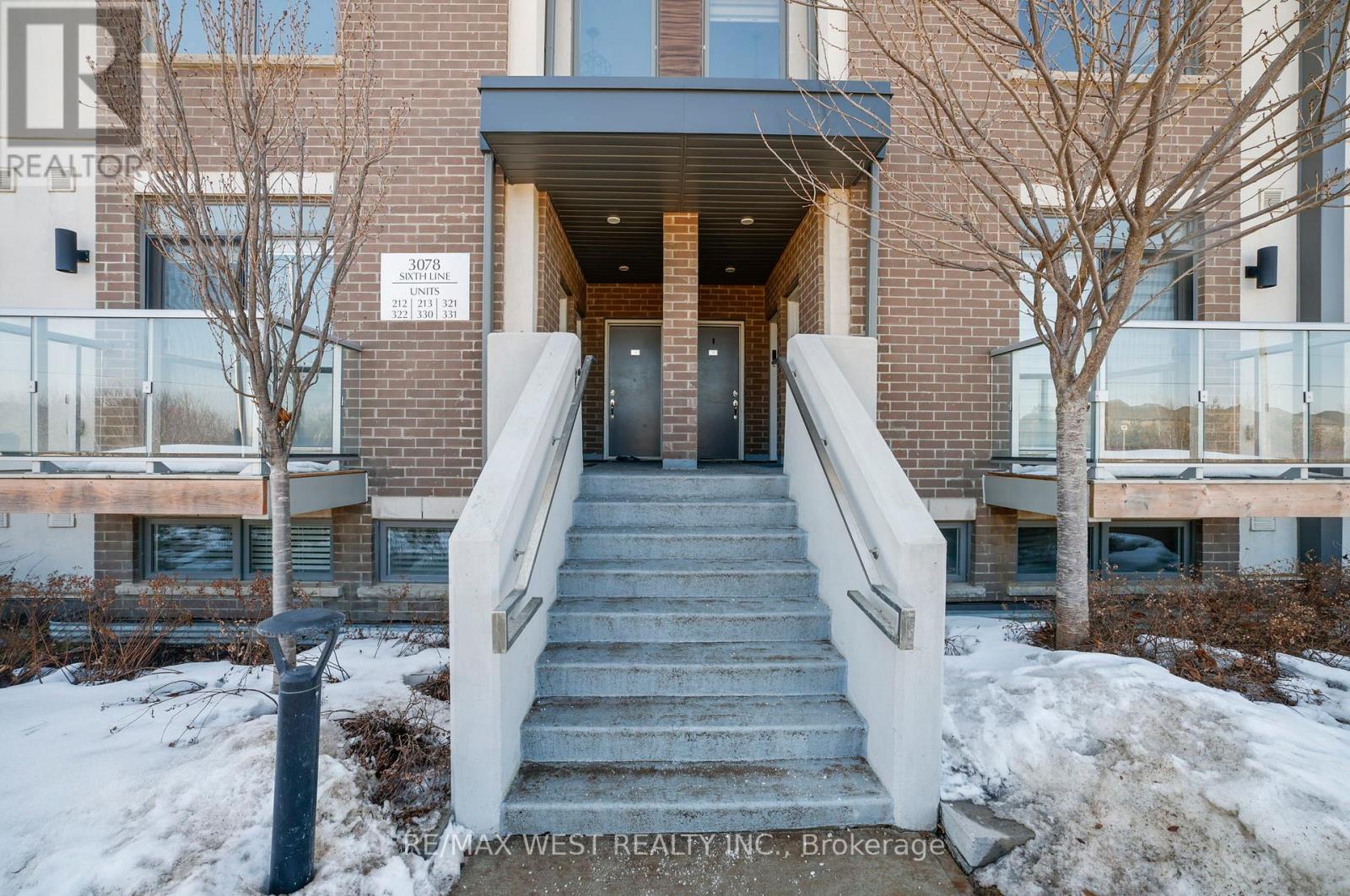 321 - 3078 Sixth Line, Oakville, Ontario  L6M 1P8 - Photo 2 - W12850848