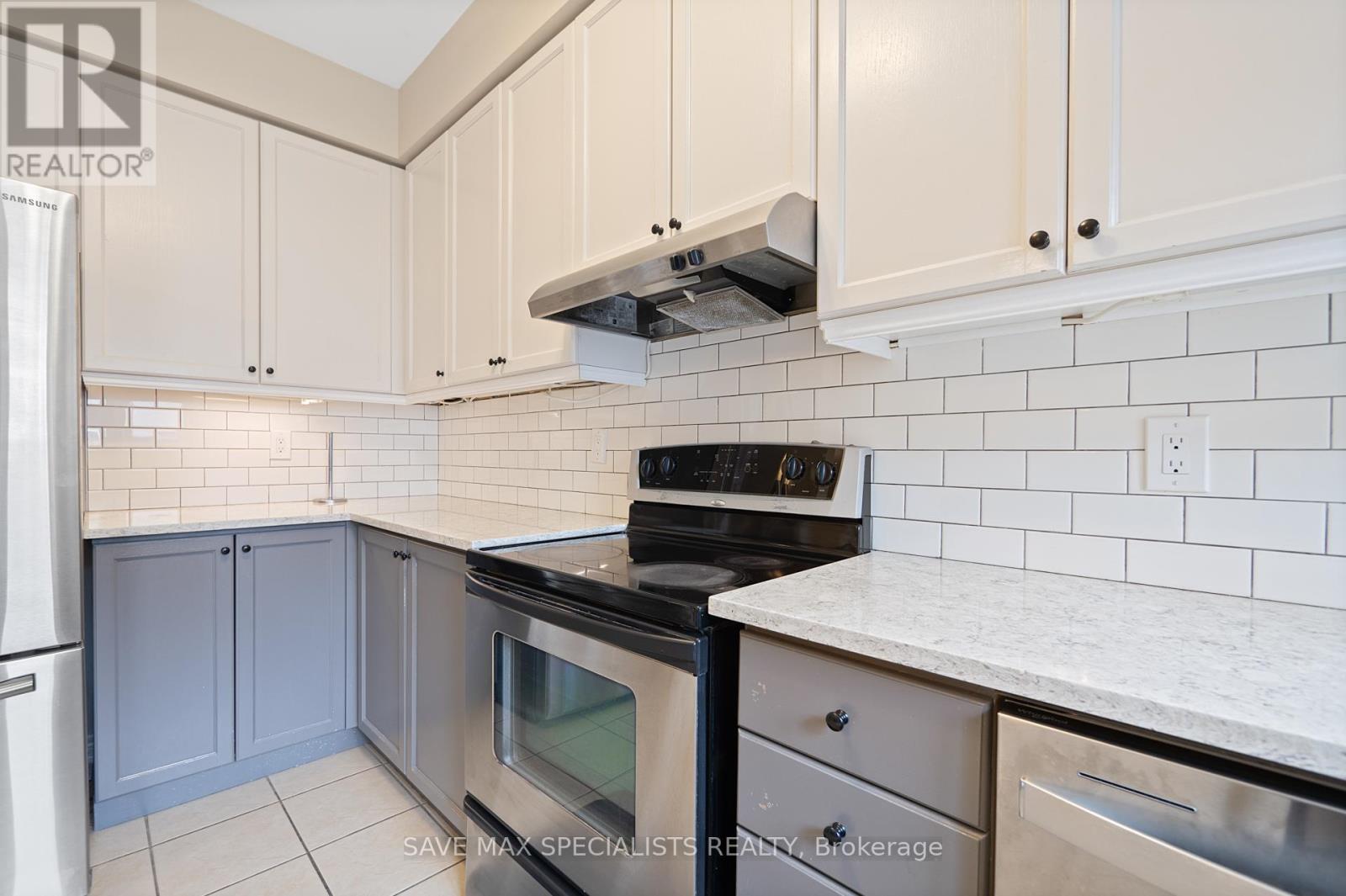 1099 Costigan Road, Milton, Ontario  L9T 6N9 - Photo 17 - W12850872