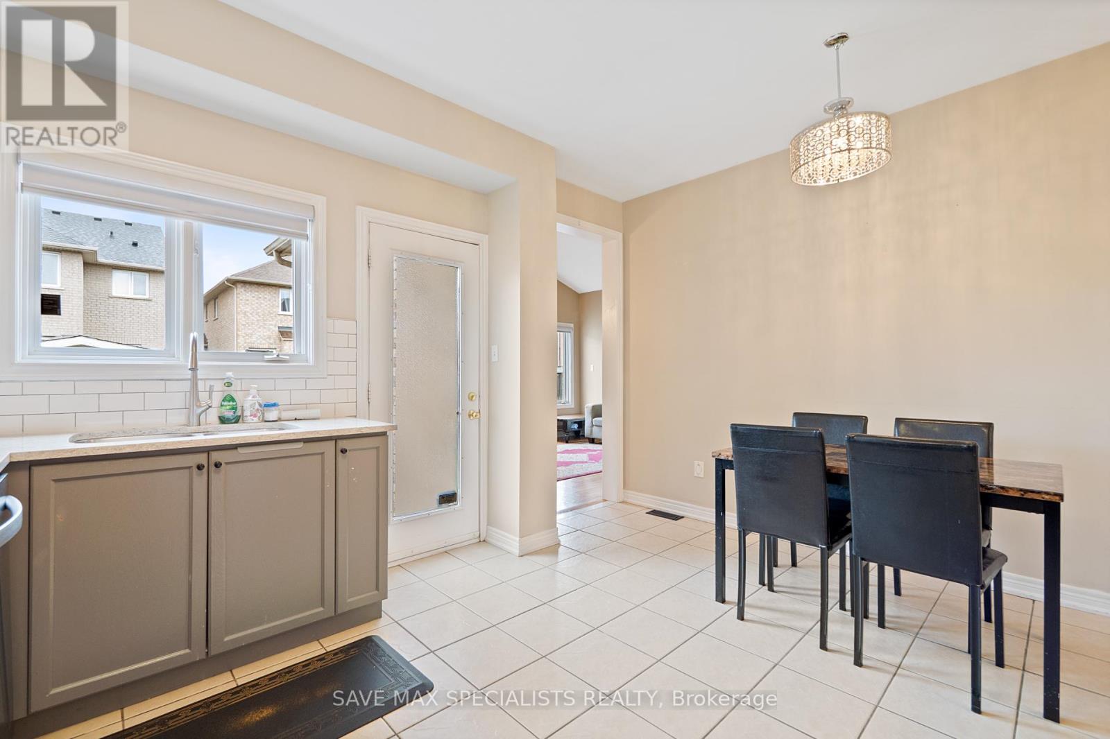 1099 Costigan Road, Milton, Ontario  L9T 6N9 - Photo 21 - W12850872