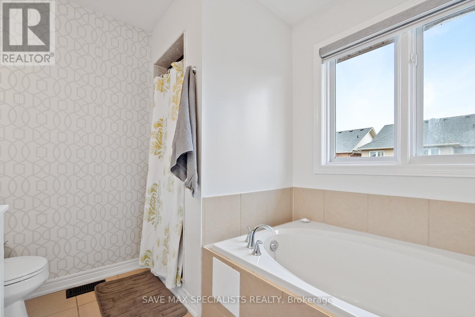 1099 Costigan Road, Milton, Ontario  L9T 6N9 - Photo 32 - W12850872