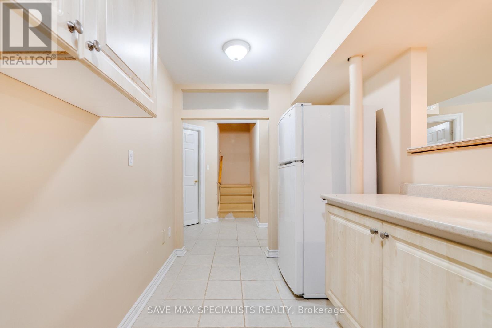 1099 Costigan Road, Milton, Ontario  L9T 6N9 - Photo 47 - W12850872